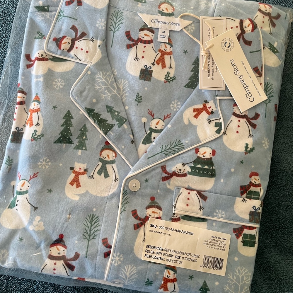 COPY - New in package: The Company Store Mens Flannel Snowman Pajamas